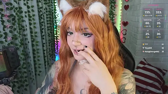 Mee-Meow's Webcam Show
