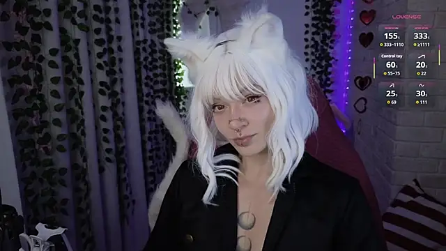 Mee-Meow's Webcam Show