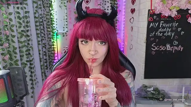 Mee-Meow Chat XXX live