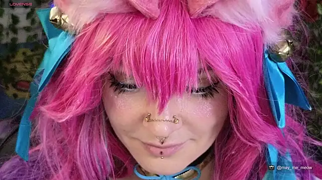 Mee-Meow's Webcam Show