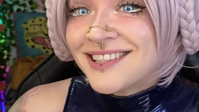Mee-Meow webcam show