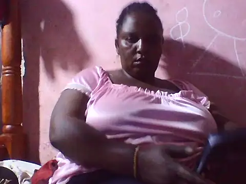 big_clitsn Webbikameraesitys