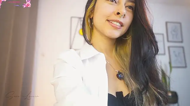 sara-lauren Chat XXX in diretta