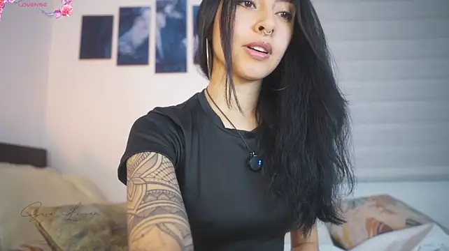 sara-lauren's Live XXX Chat