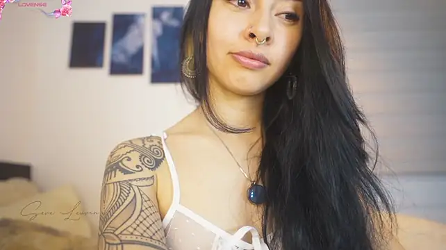 โชว์เว็บแคมของ sara-lauren