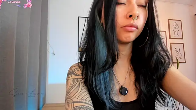 sara-lauren Webcamshow