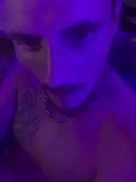 הופעת וובקאם של bugboy