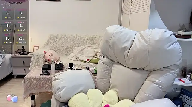 Hanna--111 Webcam show