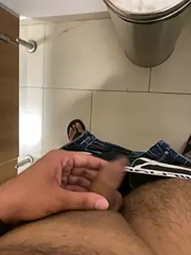 par_0111's Webcam Show