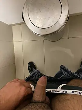 par_0111's Webcam Show