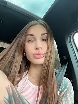 Charming_Ritta Adlı Modelin Canlı XXX Sohbeti