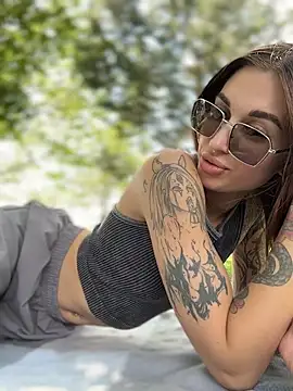 Show modela Charming_Ritta na web-kameri