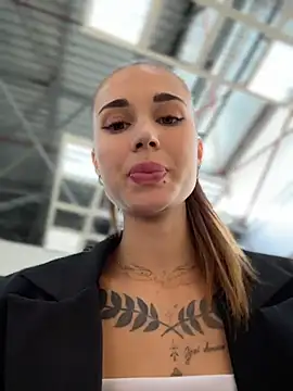 Charming_Ritta webcam show