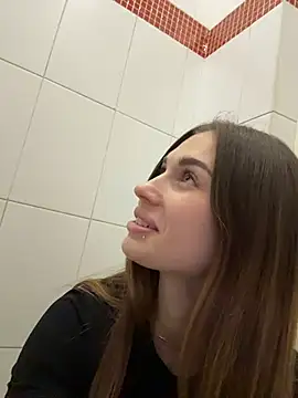 Charming_Ritta Show in webcam