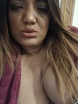 Indianpleasure300 Webcam Show