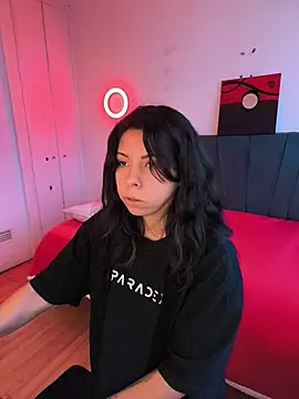 ivihetaira XXX чат на живо
