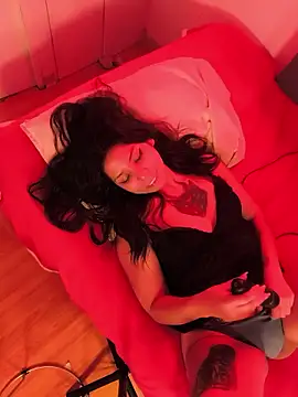 ivihetaira Adlı Modelin Canlı XXX Sohbeti