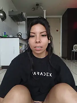 ivihetaira's Live XXX Chat