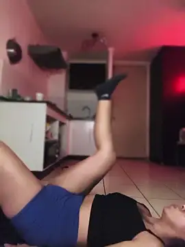 ivihetaira Adlı Modelin Canlı XXX Sohbeti