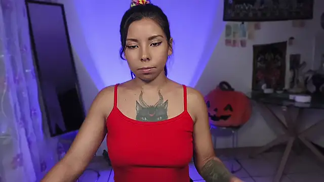 ivihetaira's Live XXX Chat