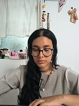 Annya-sweet's Live Chat Room
