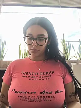 Chatroom XXX en direct de Annya-sweet