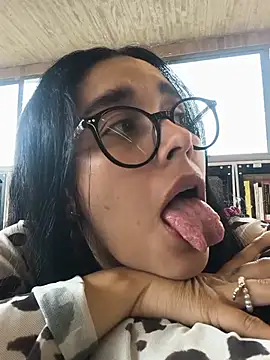 Annya-sweet's Webcam Show
