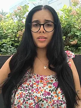 Annya-sweet Show in webcam