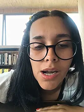Annya-sweet Show in webcam