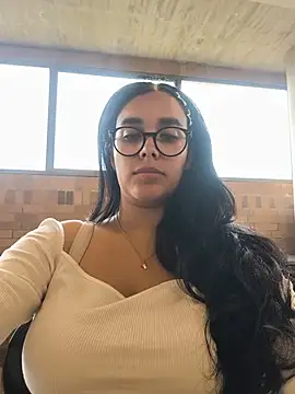 Annya-sweet Show in webcam