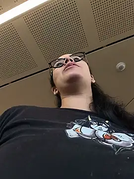 Chat XXX en directo de Annya-sweet