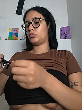 Annya-sweet Show in webcam