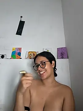 Annya-sweet Show in webcam