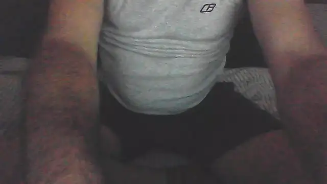 Pokazy przed kamerką – Uomo7744
