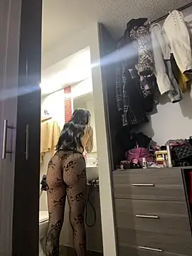 i_am_nina_'s Live XXX Chat