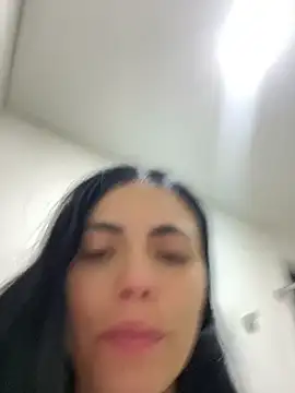 i_am_nina_ 라이브 XXX 채팅