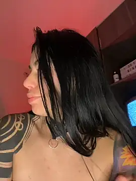 i_am_nina_ Adlı Modelin Canlı XXX Sohbeti
