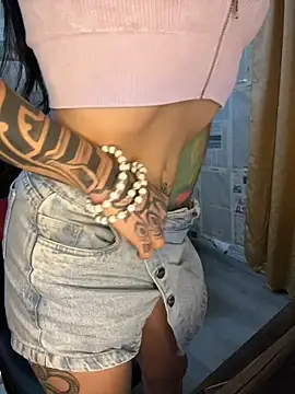 XXX chat uživo modela i_am_nina_