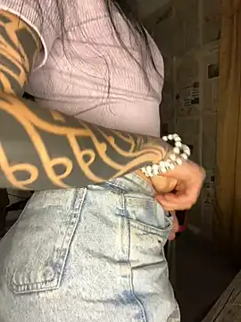 i_am_nina_ live XXX chat