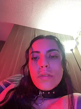 Chat +18 de i_am_nina_ ao vivo