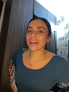 i_am_nina_ élő XXX-chatje