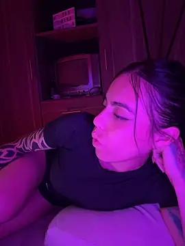 i_am_nina_ Chat XXX in diretta