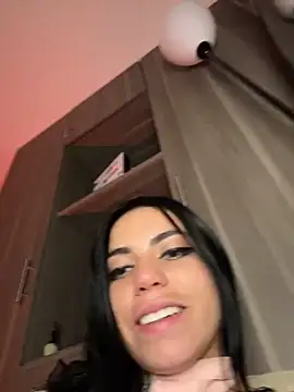 צ'אט XXX בשידור חי של i_am_nina_