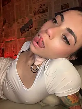 צ'אט XXX בשידור חי של i_am_nina_