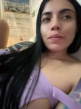 دردشة i_am_nina_ الجنسية المباشرة