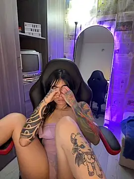 i_am_nina_ – Live XXX-chat