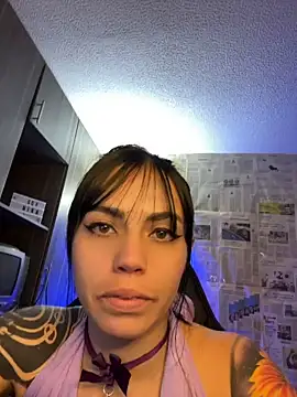 دردشة i_am_nina_ الجنسية المباشرة