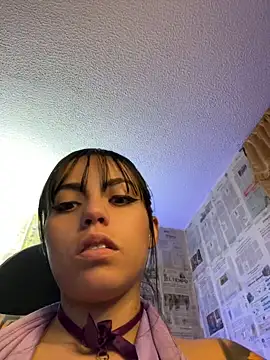 XXX chat uživo modela i_am_nina_