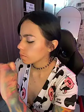 Živý XXX chat i_am_nina_