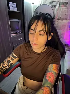 i_am_nina_ 라이브 XXX 채팅